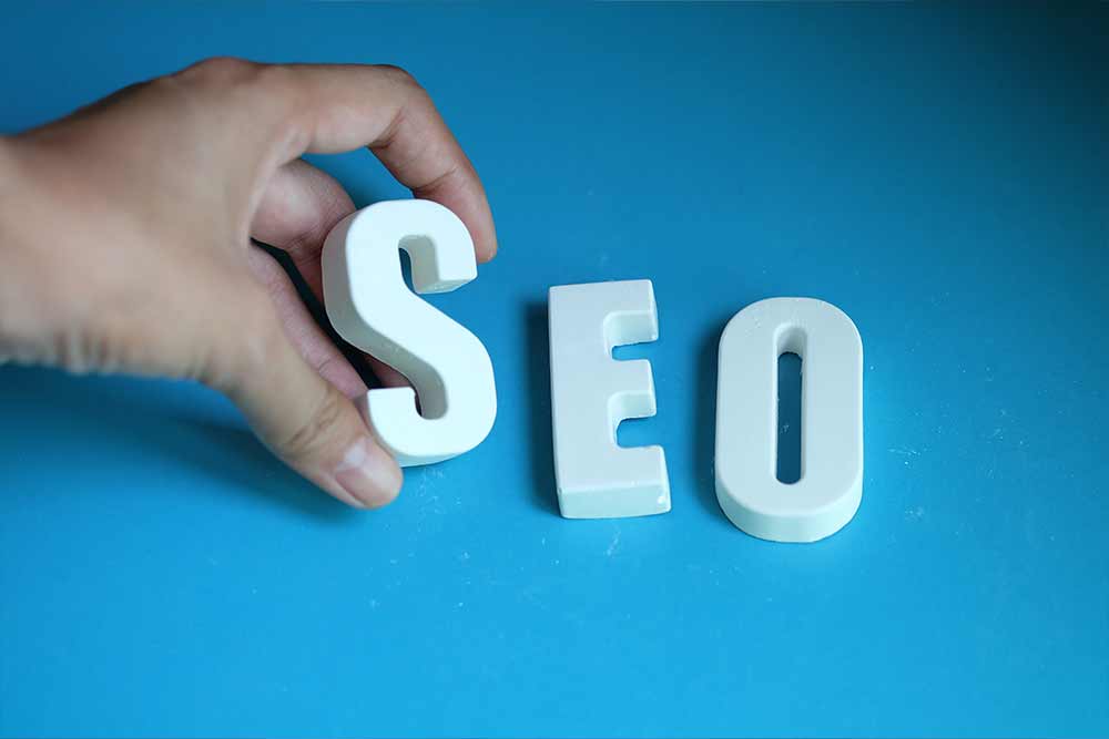 SEO para fabricantes en Saltillo: cómo atraer compradores B2B calificados